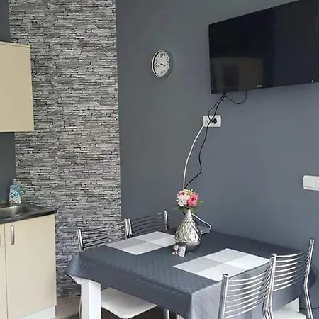 Luka 2 Apartment *